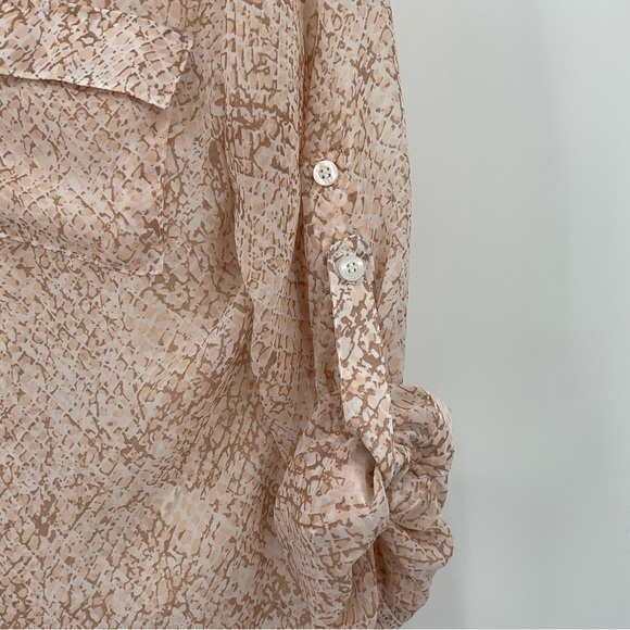 NewYork& Company Shear Blouse Size small‎ B3 - Picture 2 of 8